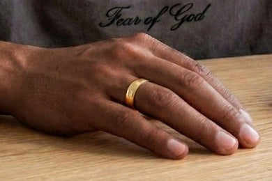Sleek Titanium & Stainless Steel Tail Ring